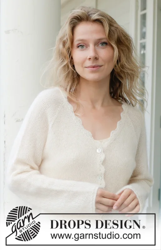 257-2 Sweet Harmony Cardigan by DROPS Design Sista chansen