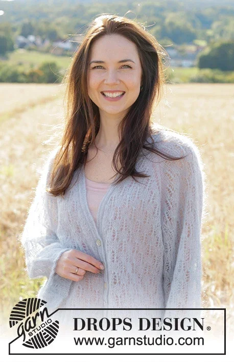250-18 Hazy Dream Cardigan by DROPS Design Erbjudandepris