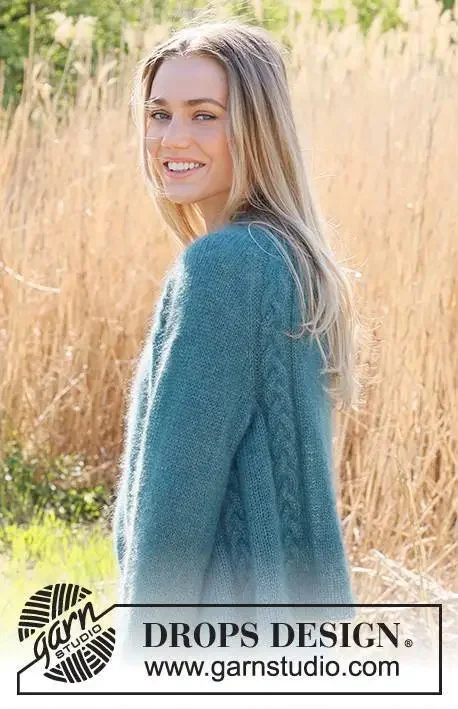 Köp online 236-26 Cabled Bliss Cardigan by DROPS Design