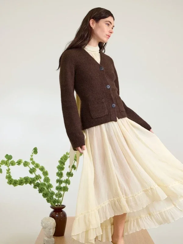 "Ember Cardigan" stickad i Alpakka Ull och en tråd Tynn Silk Mohair 2602-3 Begränsat erbjudande