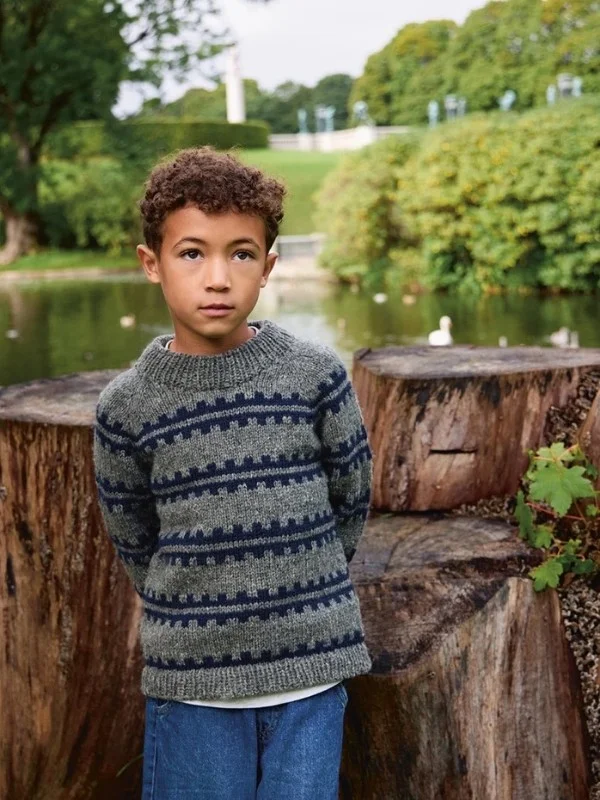 "RIDGE SWEATER JUNIOR" stickad i Atlas 2513-3b Billigare
