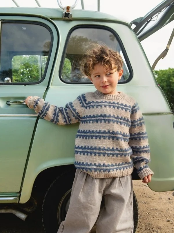 Endast denna vecka "RIDGE SWEATER JUNIOR" stickad i Double Sunday 2506-2