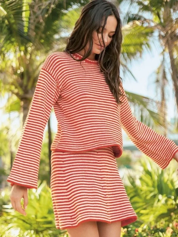 Lägg i varukorgen "CLEO SWEATER OCH SKIRT" stickad i Line 2504-2a + 2b