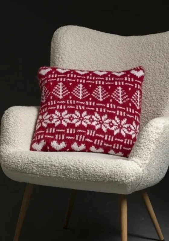 "Filippa" kudde stickad i Alpaca Bris ingår i katalog 2431 Lägg i varukorgen