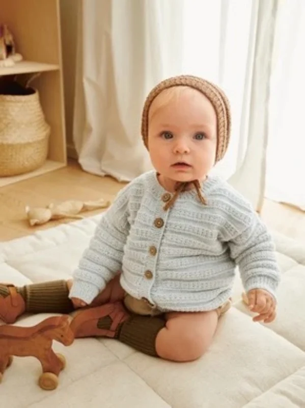 "Filip" Cardigan, pants och mössa tickade i Babyull Lanett 2413 Nedsatt pris