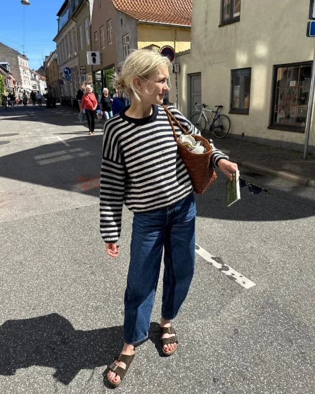 "OLGA SWEATER" stickad i Peer Gynt Erbjudande