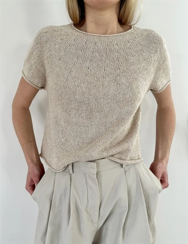 Populär "PLAIN YOKE TEE 20" stickad i Line från Leknit