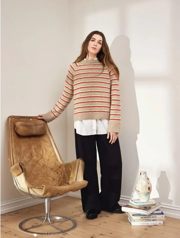 Säker betalning ”NORTH SWEATER” stickas med 1 tråd Sunday och 1 tråd Tynn Silk Mohair 2403-12