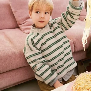 "ARON SWEATER JUNIOR" stickad i Tynn Merinoull, nr.6 Kundfavorit