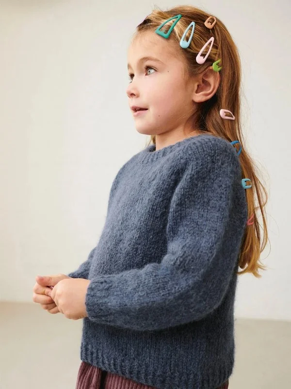 Begränsat erbjudande "DEBUTANT SWEATER JUNIOR" stickad i KOS, 5B