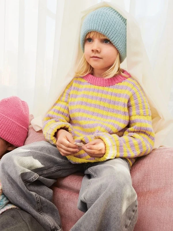 Beställ nu "SEDRICK SWEATER JUNIOR" stickad i Sunday nr.2