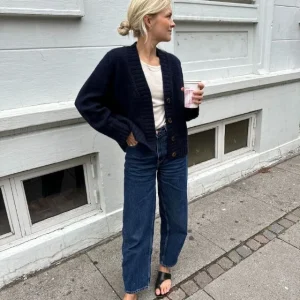 "EVA CARDIGAN" stickad i Peer Gynt Outlet