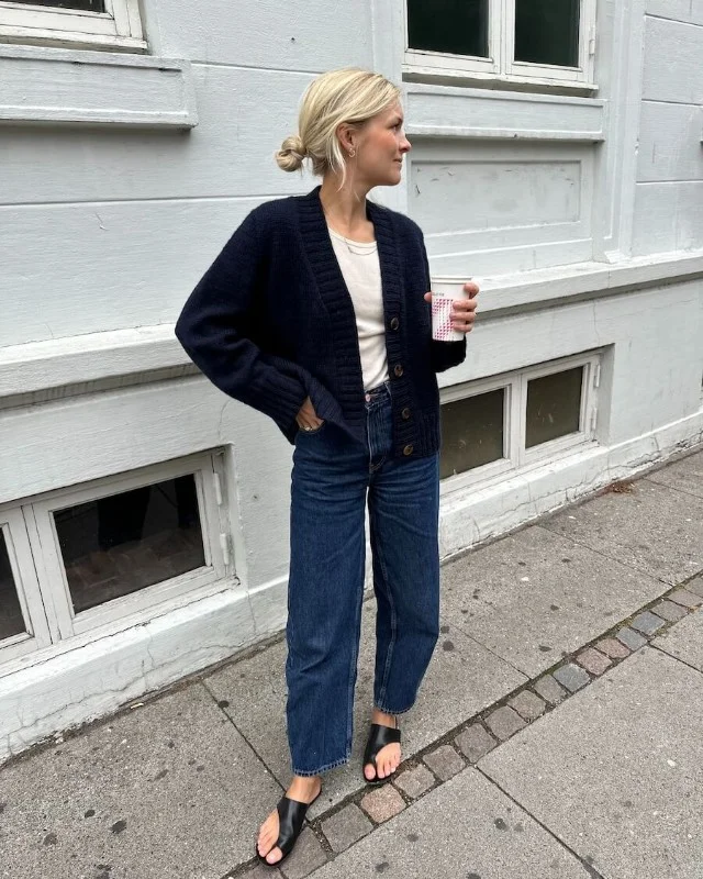 "EVA CARDIGAN" stickad i Peer Gynt Outlet
