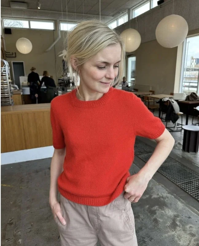 ”POPPY TEE” TV4 Nyhetsmorgon, Jenny Strömstedt tröja i en tråd Sunday och en tråd Tynn Silk Mohair Rabatt