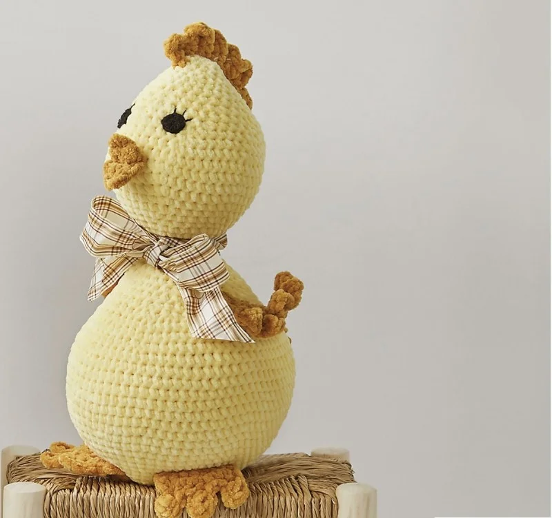 Rea TOY CHICKEN IN CROCHET USING I Bambi från Katiagarn