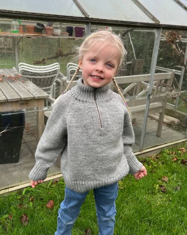 Handla nu ZIPPER SWEATER LIGHT - JUNIOR I PEER GYNT
