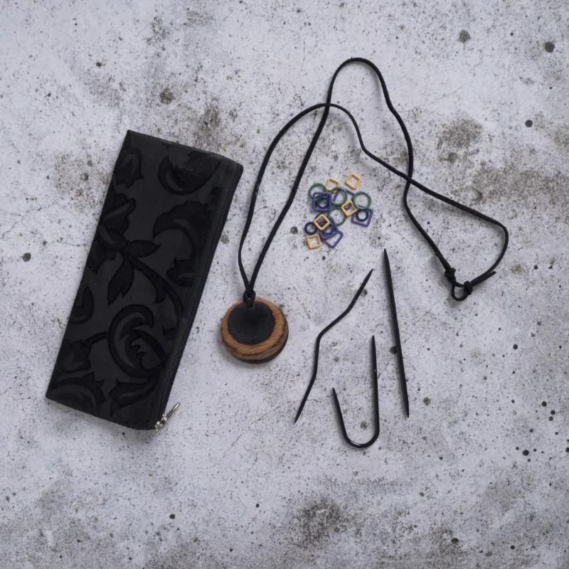 Erbjudande Magnetiskt halsband med tillbehör - naturliga färger