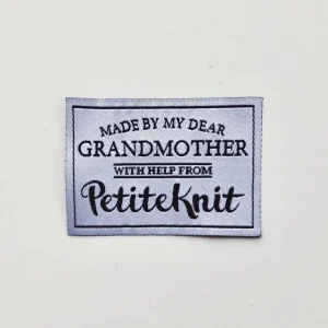 "Made By My Dear Grandmother"-label Fynd