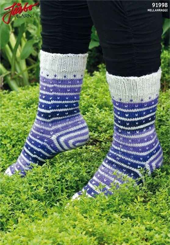 Erbjudande Stickmönster till Lavendelsockan i Mellanraggi