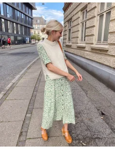 Stickbeskrivning Holliday Slipover Sista chansen