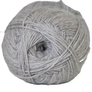 I lager Hjertegarn Aloe Sockwool Strumgarn 434 Ljusgrå