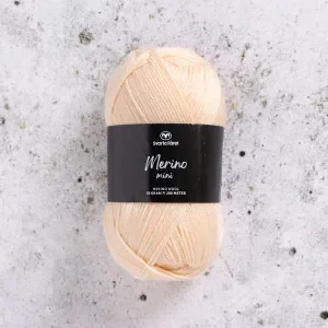 Beställ nu Svarta Fåret Merino Mini Garn 107 Macadamianöt