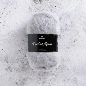 Svarta Fåret Brushed Alpaca Garn 02 Grå Sänkt pris