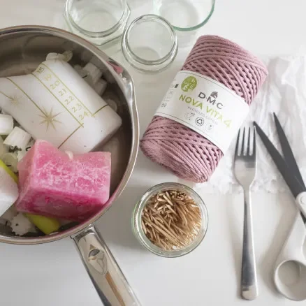 Hållbara ljus gjorda av överblivna stearinljus av Rito Krea – Candle DIY Guide Nedsatt pris