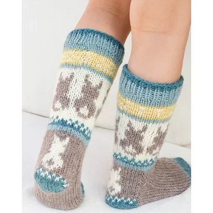 Dancing Bunny Socks by DROPS Design – sockar stickmönster strl. 24-44 Populär