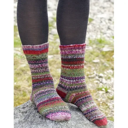 Rock Socks by DROPS Design – Sockor Stickmönster strl. 35/37 – 41/43 I lager