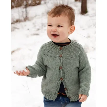 Populär First Leaf Jacket by DROPS Design – Cardigan Stickmönster str. 2-12 år