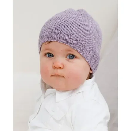 Sweetheart Beanie by DROPS Design – Baby Mössa Stickmönster str. 0/1 mån – 3/4 år Kampanjpris