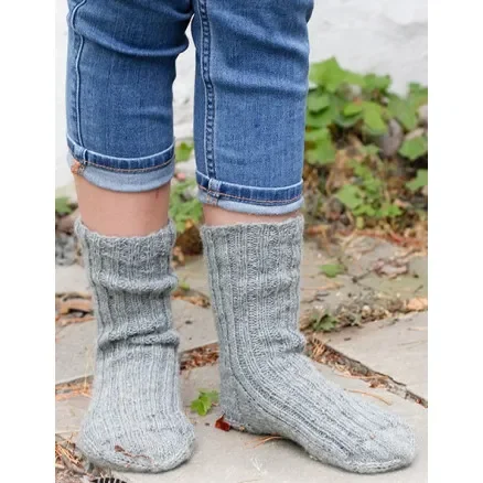 Expressleverans Puddle Jumpers by DROPS Design – sockar stickmönster strl. 26-44