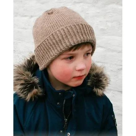Autumn Acorn by DROPS Design – mössa stickmönster strl. 2 – 12 år Snabb leverans