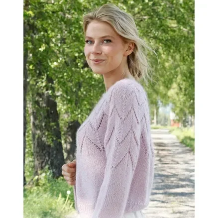Utförsäljning Wishing Well Cardigan by DROPS Design – Cardigan Stickmönster str. S – XXXL