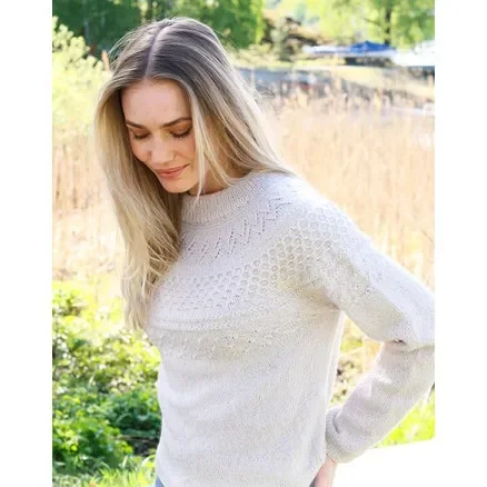 Endast denna vecka Miss Summerbee Sweater by DROPS Design – Tröja Stickmönster str. S – XXXL