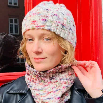 risnedsättning Sky Set av Rito Krea – Mössa och Fuskpolo Stickmönster Onesize