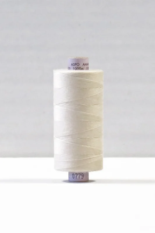 Köp nu Amann Aspo Sytråd Polyester 1000 m – Färg 779