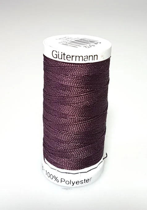 Utförsäljning Gütermann – Extra stark sytråd -512 Mörk Lila