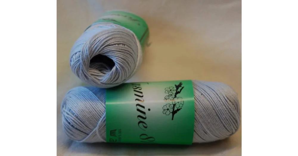 Begränsat antal Jasmine 8/4 nystan 1221 pärlgrå
