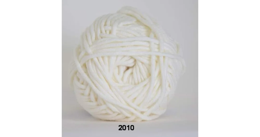 Soon 2010 naturvit Nyhet