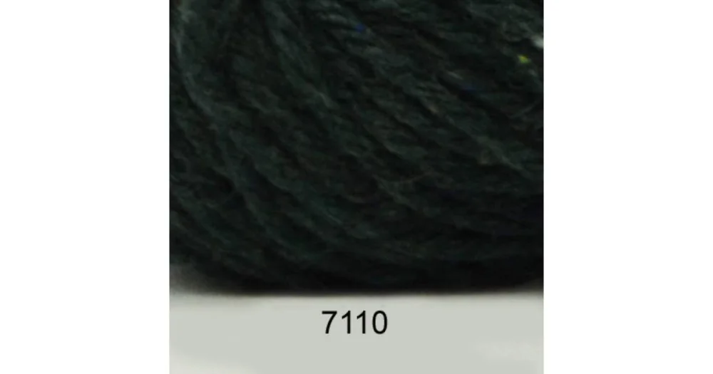 New life wool 7110 melerad mörkgrön Extra rabatt