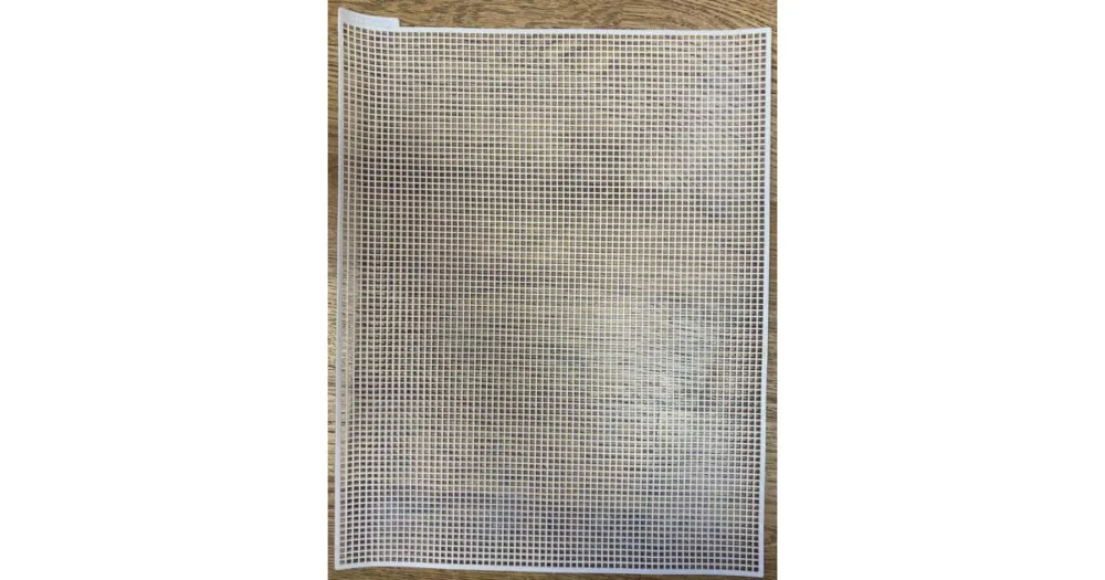 Canvas i plast 3 rutor/cm 30x25 cm Billig