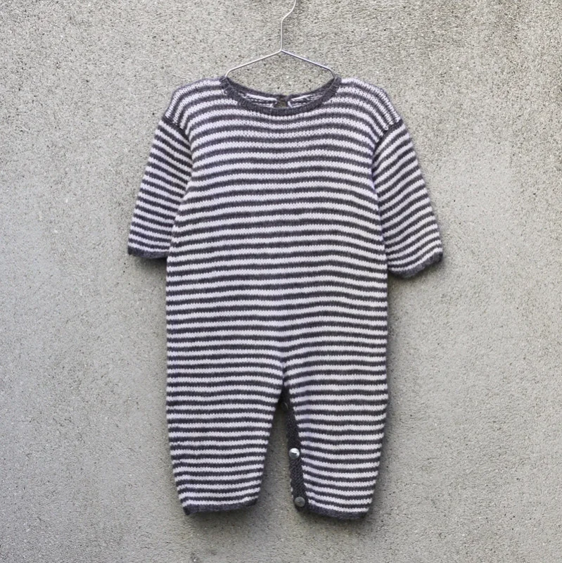 Kundfavorit Olive's Jumpsuit - Knitting for Olive