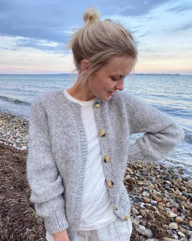 Reapris Novice Cardigan Chunky Edition - PetiteKnit
