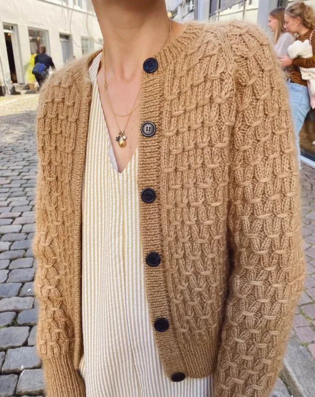 Jenny Jacket- PetiteKnit Kampanj