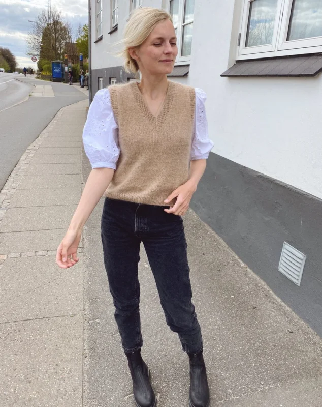 Stockholm Slipover v-neck - PetiteKnit Lägg i varukorgen