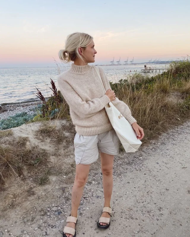 Novice Sweater - PetiteKnit Erbjudande