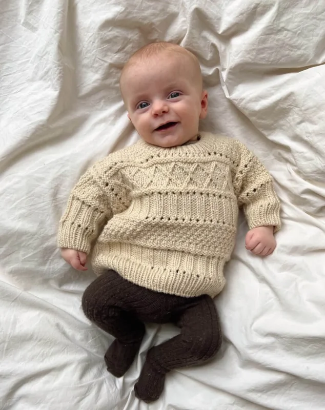 Sista chansen Ingrid Sweater Baby - PetiteKnit