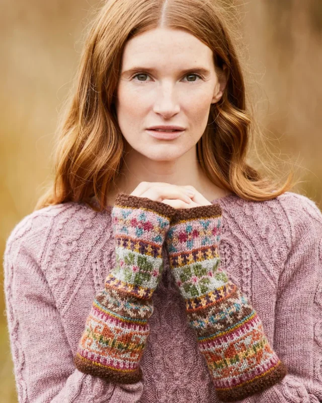 I lager Wensley Fingerless Mittens